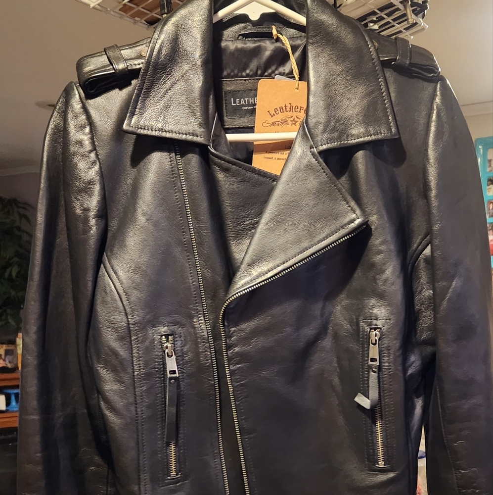 Ladies Leather Jacket